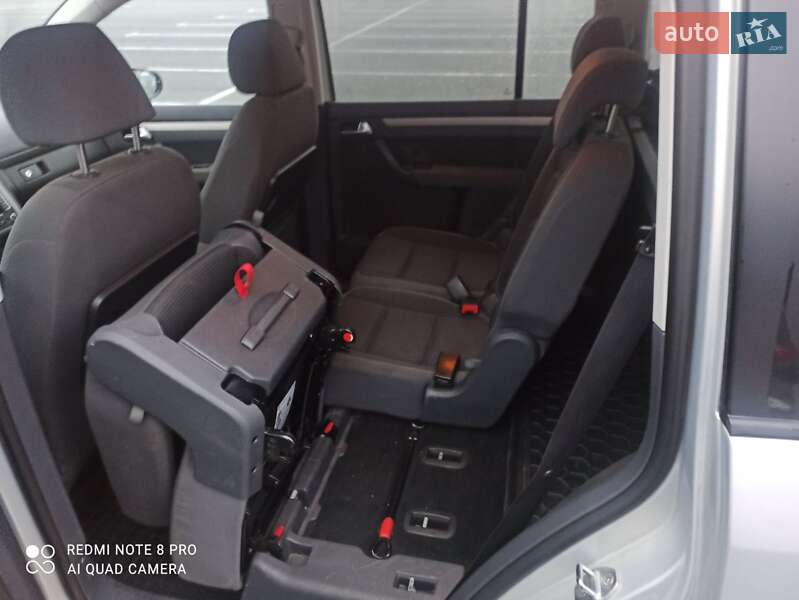 Volkswagen Touran 2009