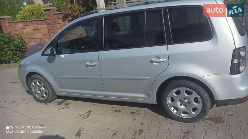 Volkswagen Touran 2009