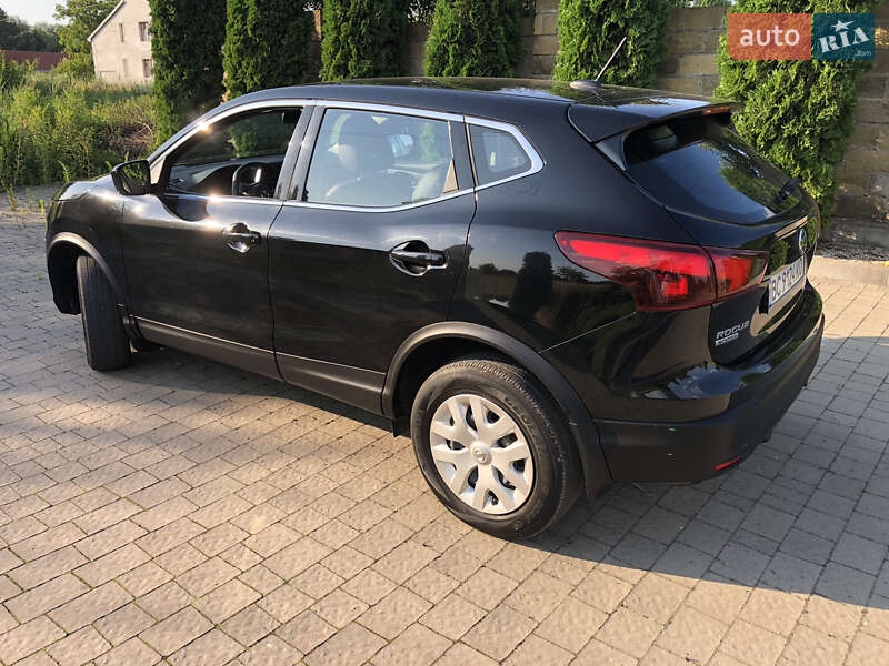 Nissan Rogue Sport 2018