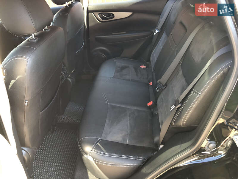 Nissan Rogue Sport 2018