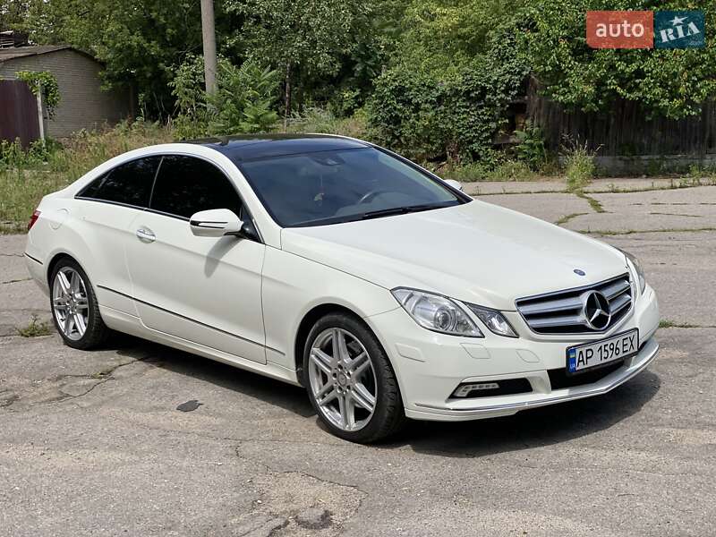 Mercedes-Benz E-Class 2010