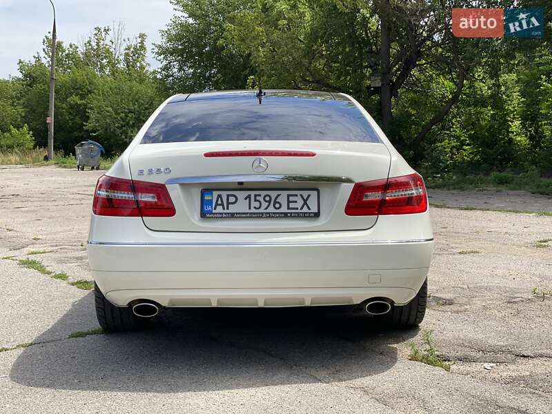 Mercedes-Benz E-Class 2010
