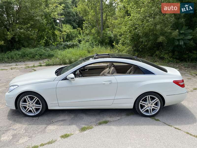 Mercedes-Benz E-Class 2010