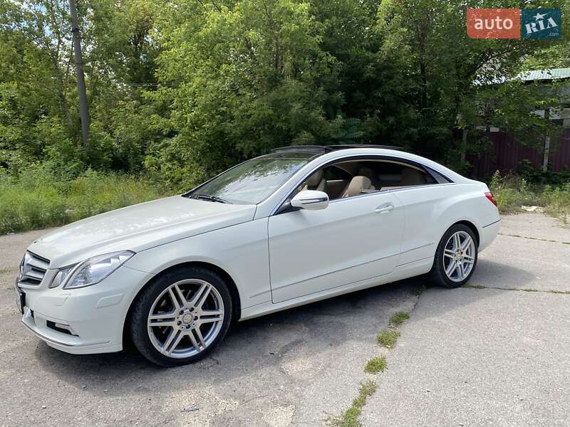 Mercedes-Benz E-Class 2010