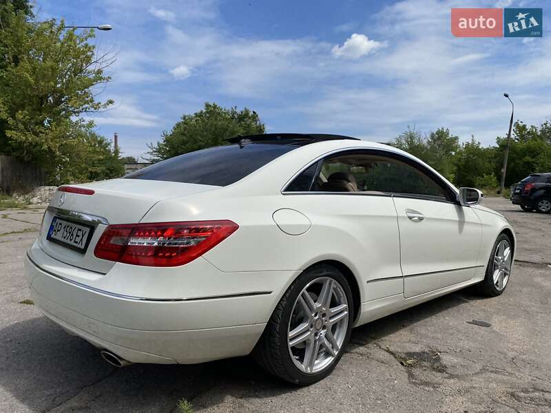 Mercedes-Benz E-Class 2010