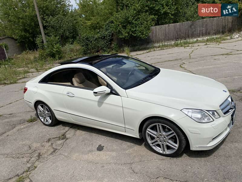 Mercedes-Benz E-Class 2010