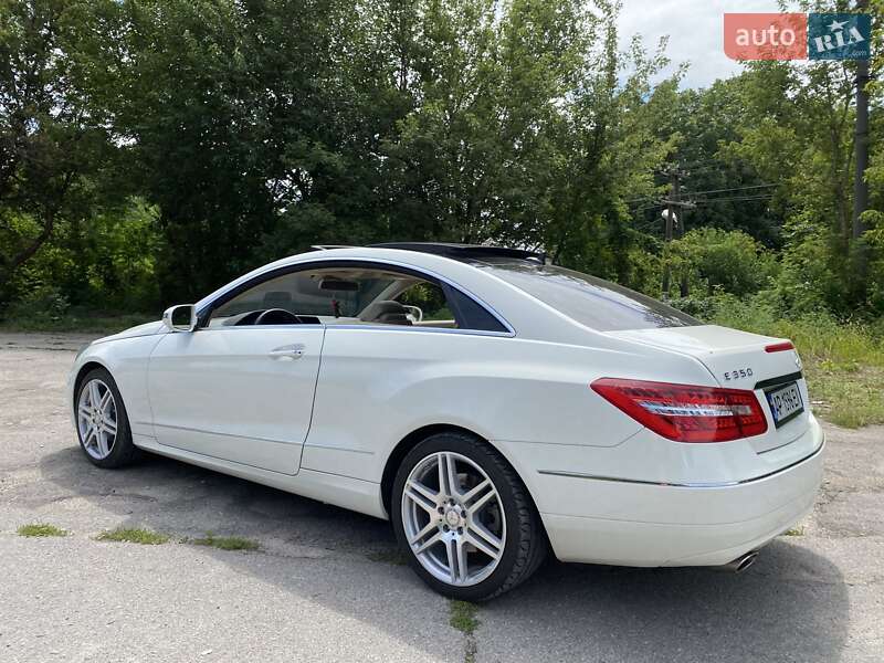 Mercedes-Benz E-Class 2010