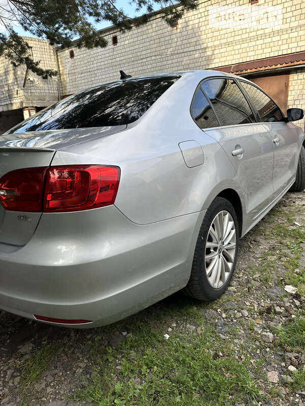 Volkswagen Jetta 2013