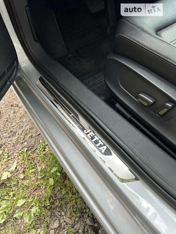 Volkswagen Jetta 2013