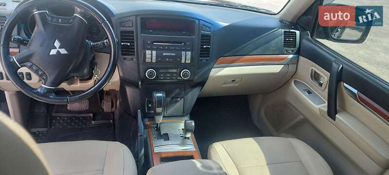 Mitsubishi Pajero 2007