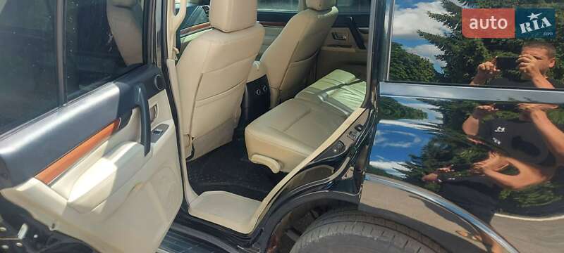 Mitsubishi Pajero 2007