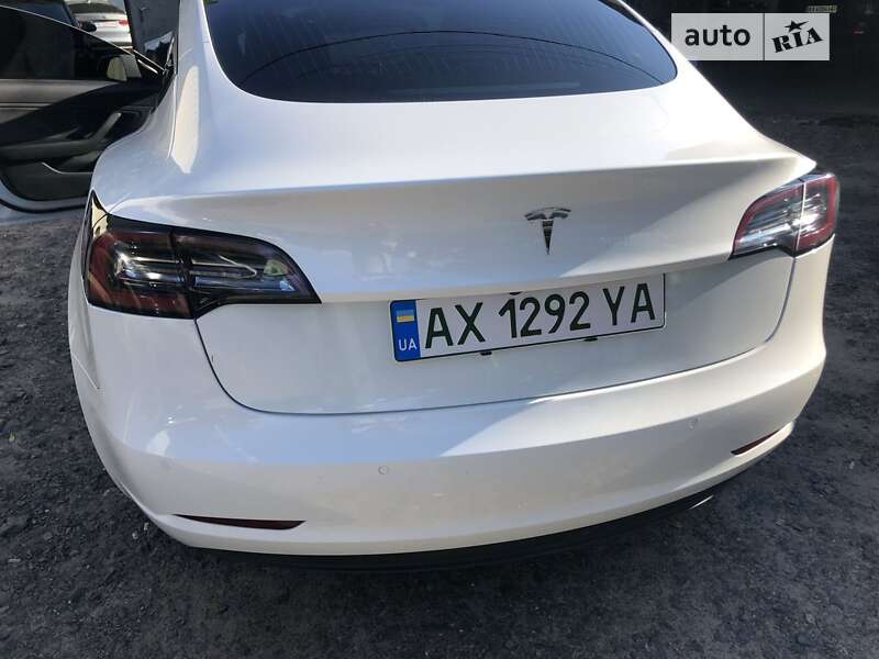 Tesla-3