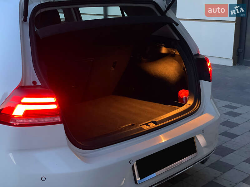 Volkswagen e-Golf 2019