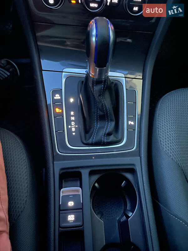 Volkswagen e-Golf 2019