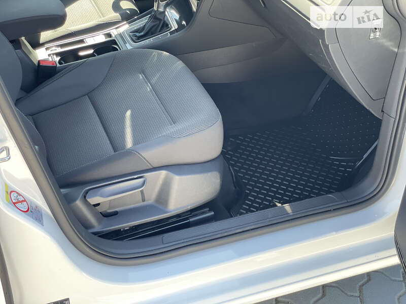 Volkswagen e-Golf 2019