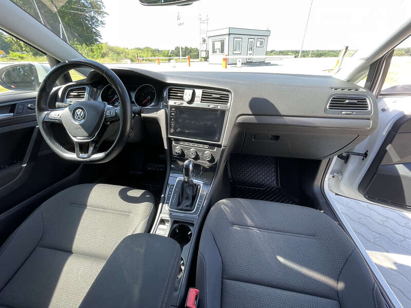 Volkswagen e-Golf 2019