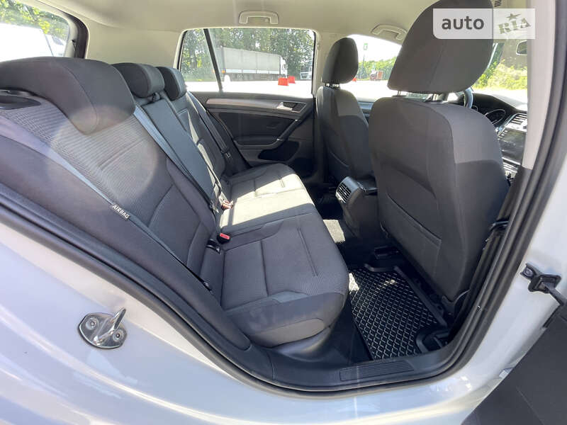 Volkswagen e-Golf 2019