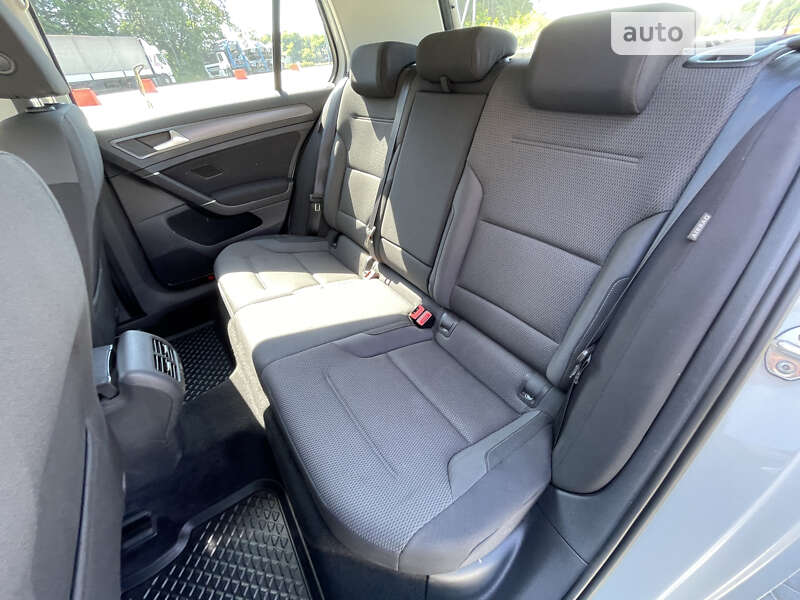 Volkswagen e-Golf 2019