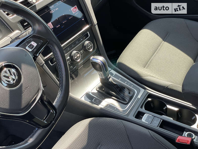 Volkswagen e-Golf 2019