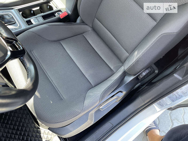 Volkswagen e-Golf 2019