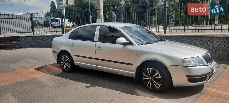 Skoda Superb 2007