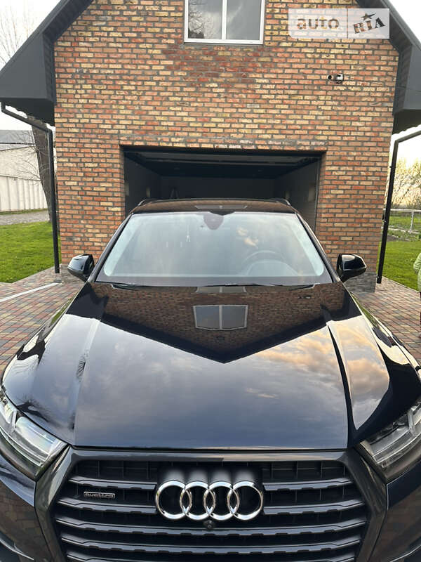 Audi-5
