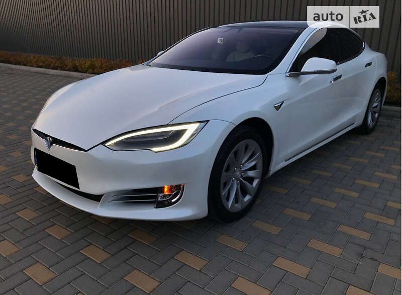 Tesla-38