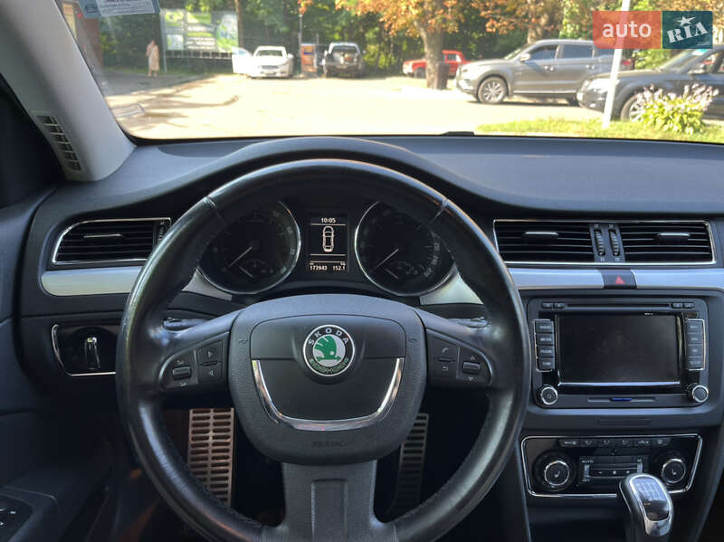 Skoda Superb 2012