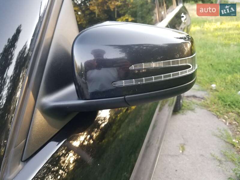 Mercedes-Benz GLK-Class 2015