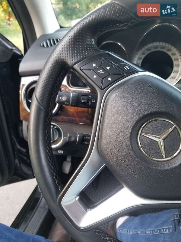 Mercedes-Benz GLK-Class 2015