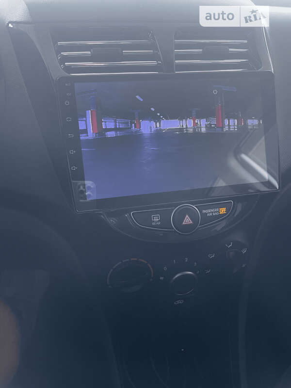Hyundai-11