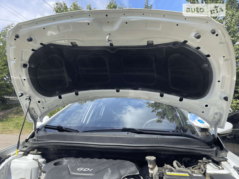 Hyundai-12
