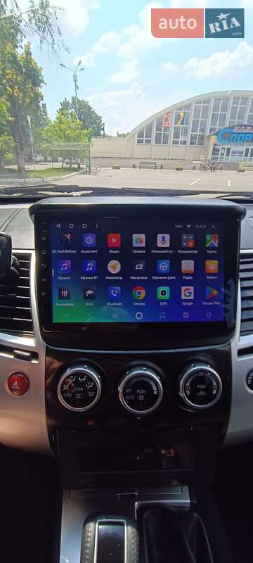 Mitsubishi Pajero Sport 2013