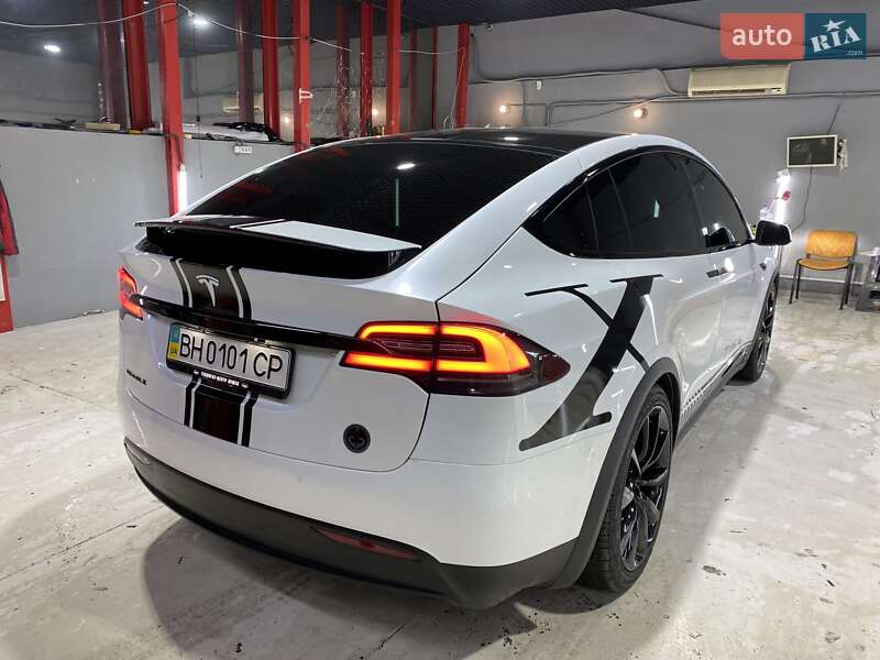 Tesla-3