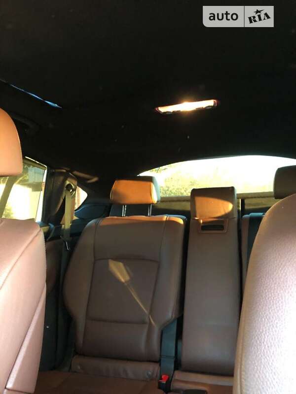 BMW 5 Series GT 2012