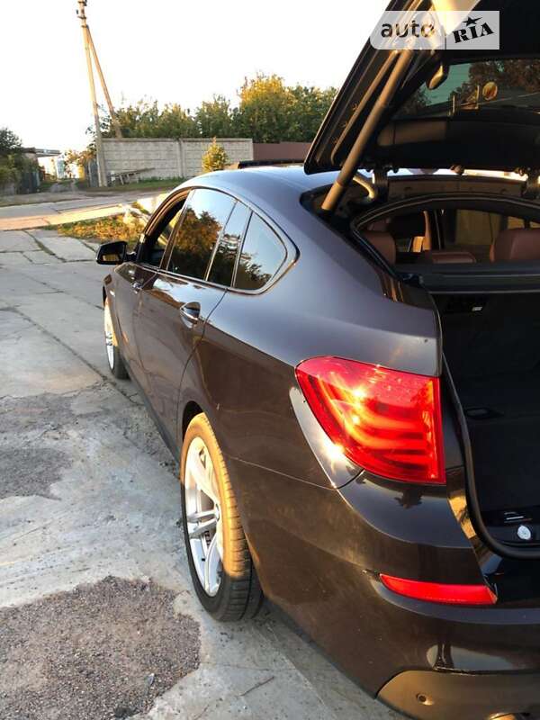 BMW 5 Series GT 2012