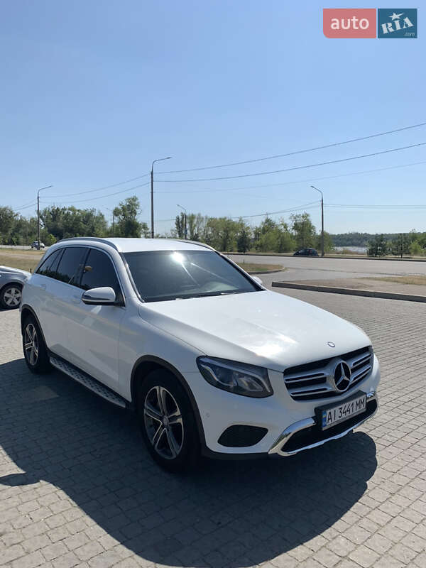 Mercedes-Benz GLC-Class 2016
