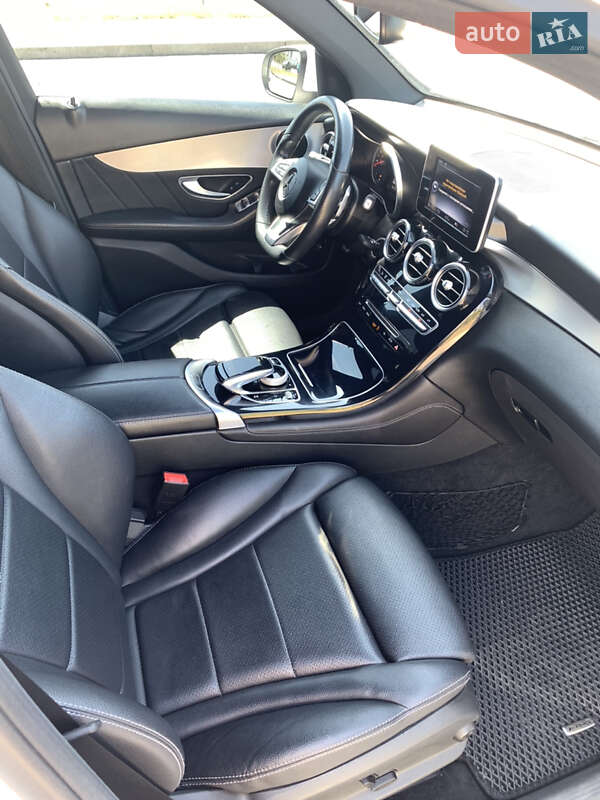 Mercedes-Benz GLC-Class 2016