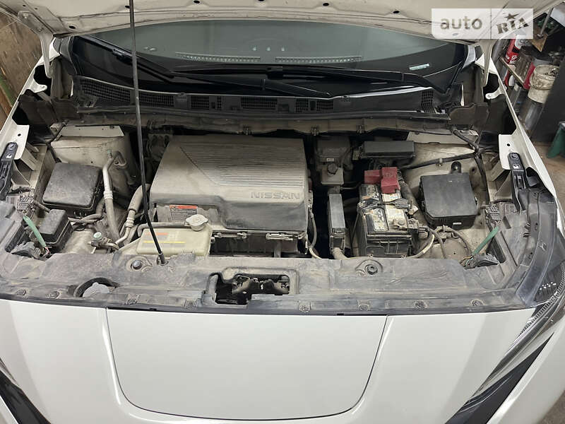 Nissan-52