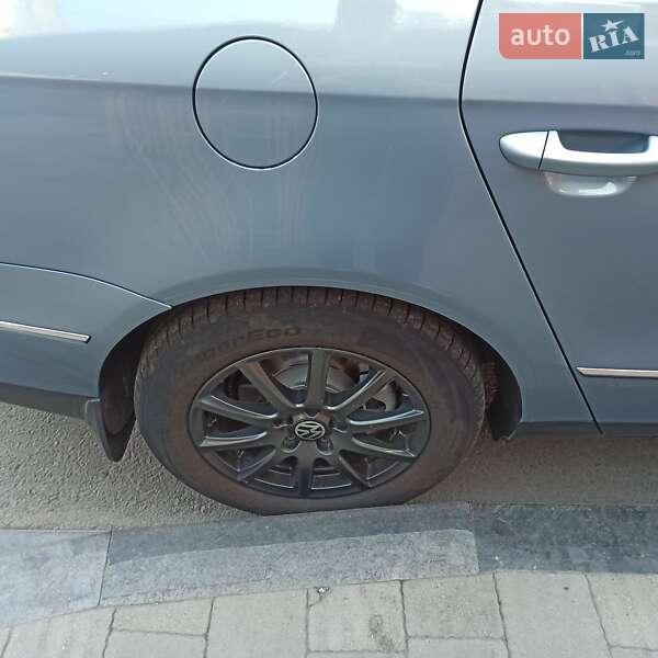 Volkswagen Passat 2010