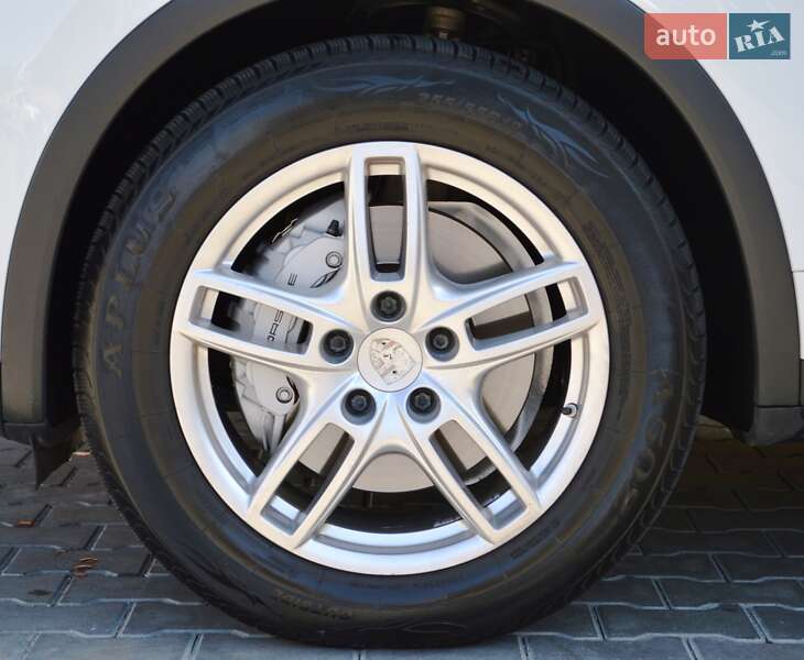 Porsche Cayenne 2012