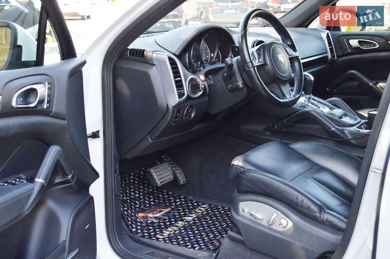 Porsche Cayenne 2012