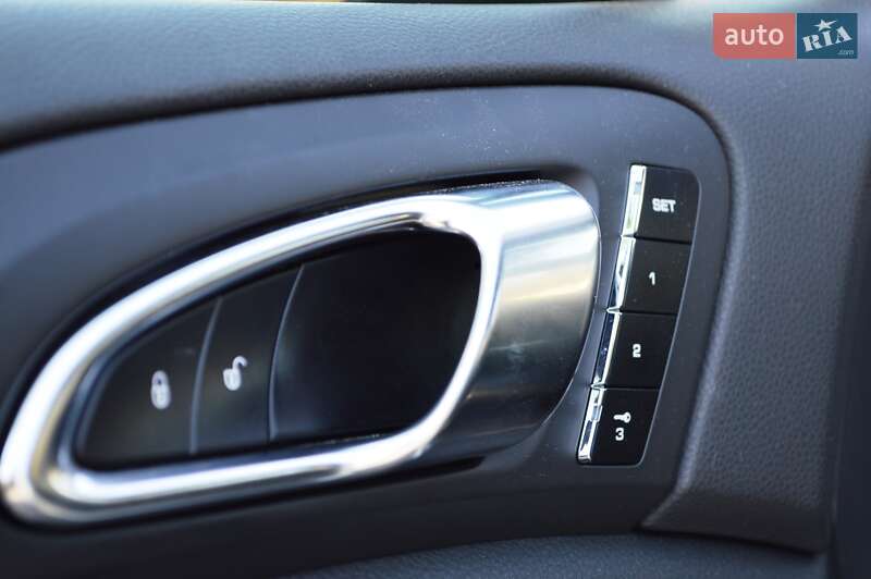 Porsche Cayenne 2012