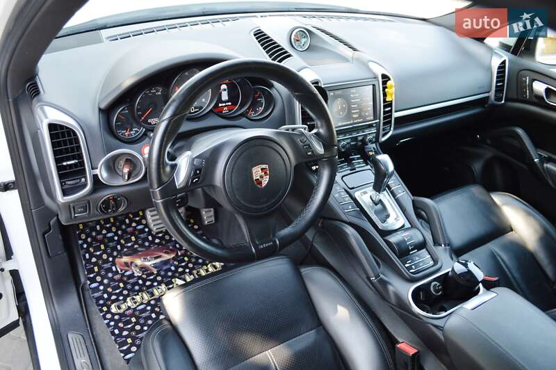 Porsche Cayenne 2012