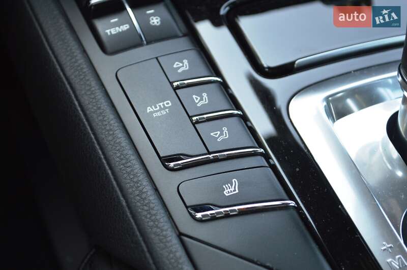 Porsche Cayenne 2012