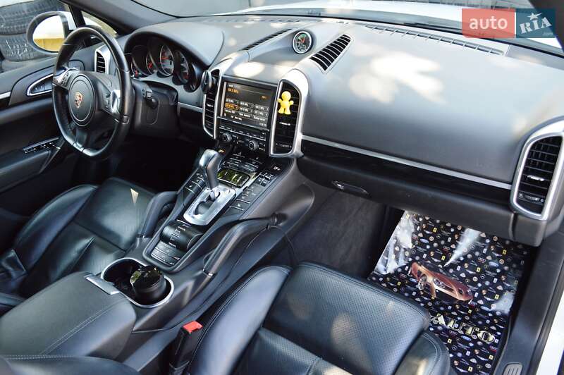 Porsche Cayenne 2012