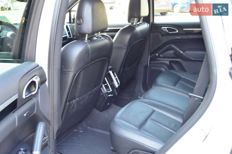 Porsche Cayenne 2012