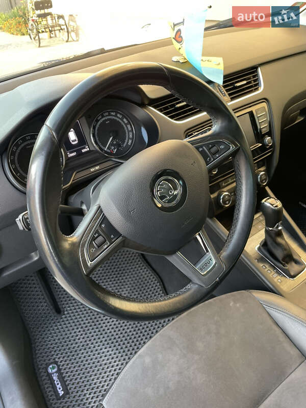 Skoda Octavia Scout 2016