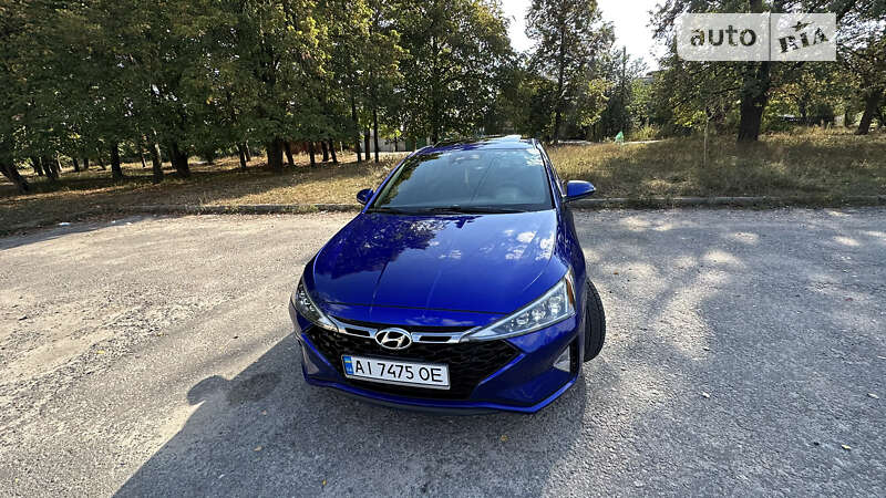 Hyundai Elantra 2019