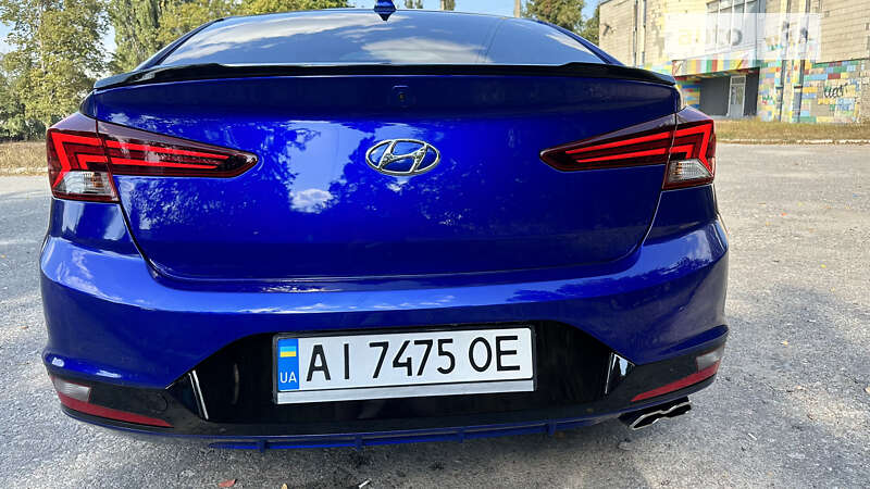 Hyundai Elantra 2019